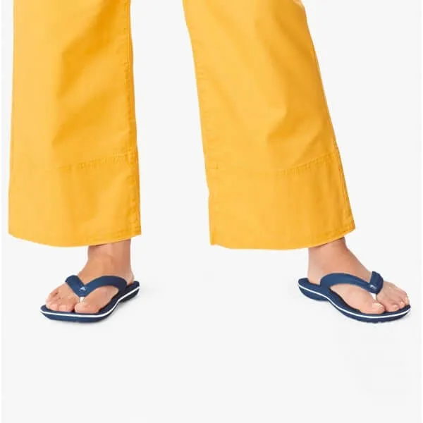 11033-410 CROCBAND FLIP Unisex Flip-Flops Navy