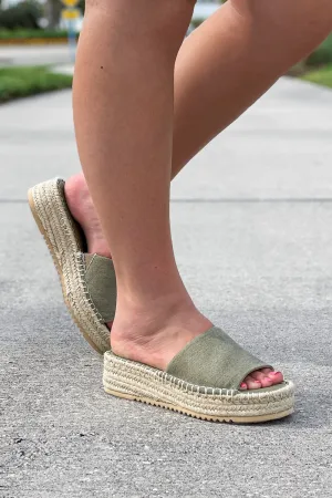 Matisse: Skylar Platform Sandal - Khaki