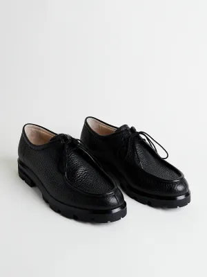 Textured Leather New Lace-Up Shoe in Black