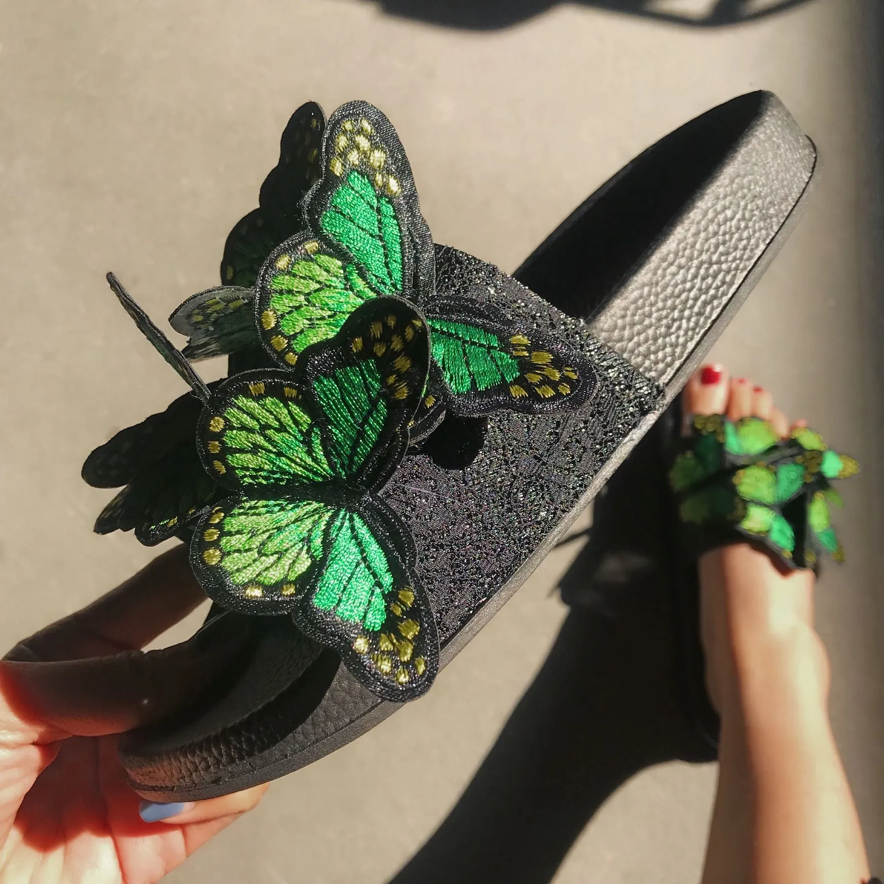 Women butterfly peep toe flat 
summer casual beach slide sandals