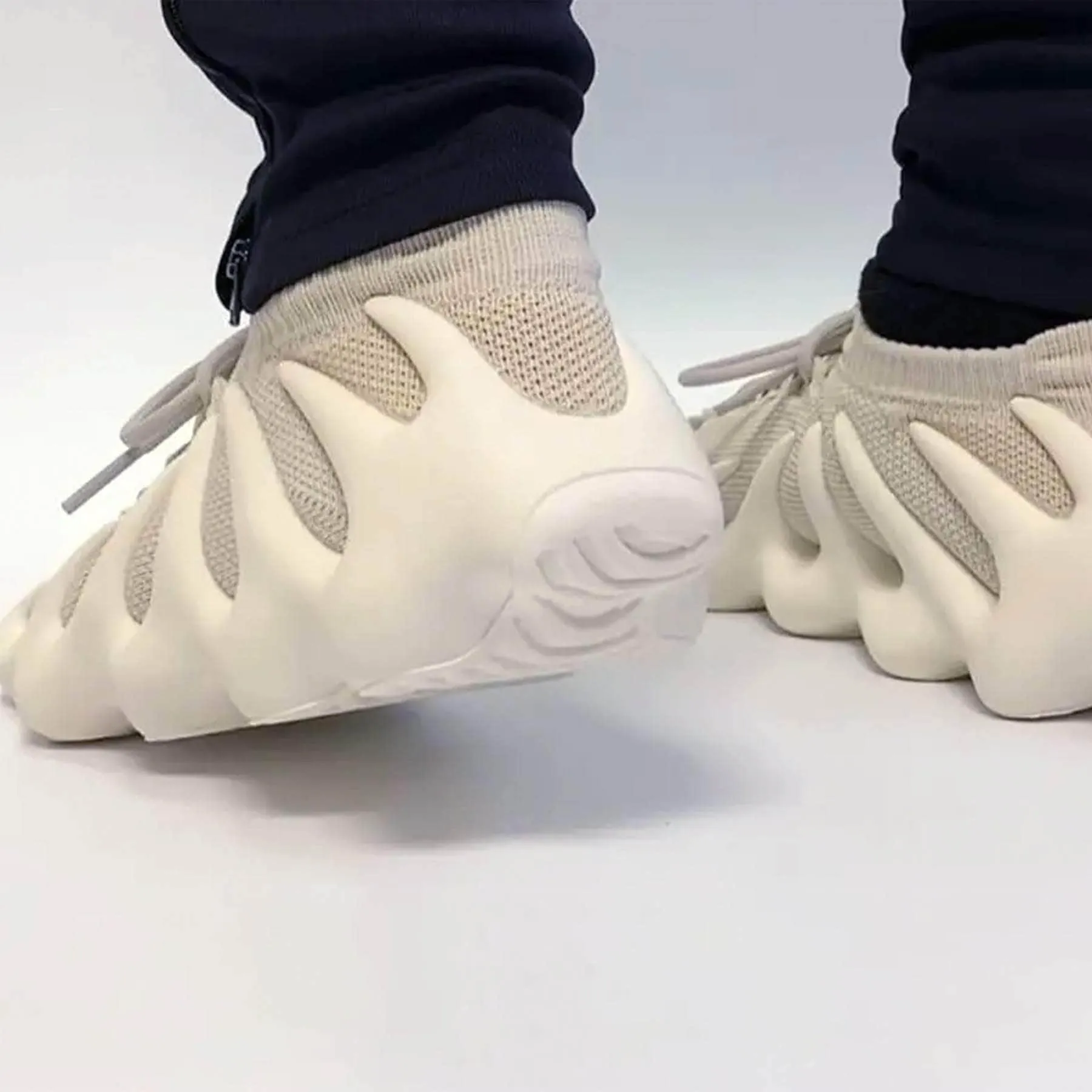 YEEZY 450 CLOUD WHITE